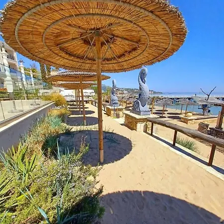 Apartment студио бела Varna